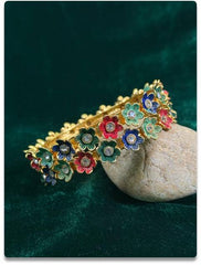 Gold-Plated Floral Enamel Bracelet with Sparkling Stones – Size 28