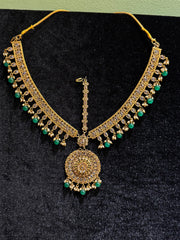 Royal Gold-Plated Necklace with Emerald Green Stone Accents