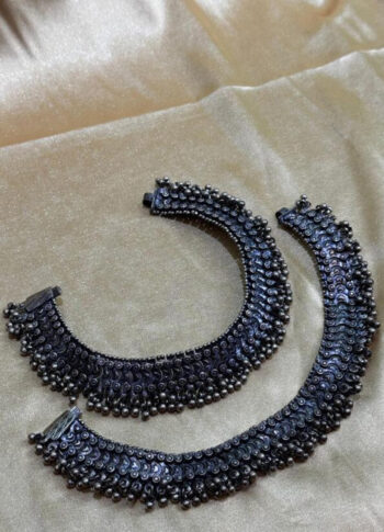 Traditional Silver Mixed Anklets with Beads & Alloy Detailing - original