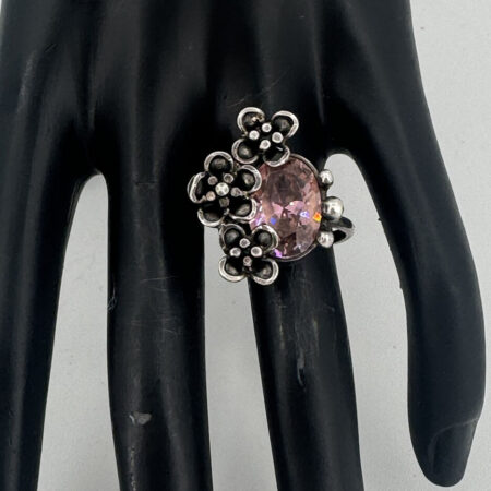 100% pure silver handmade design with the flower oxide color with a pink zirconia stone. - original